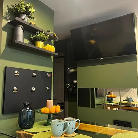 Cozy Charming Spot - Superb Location Pinki